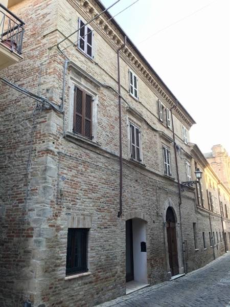 08 Trilocale centro storico Ripatransone