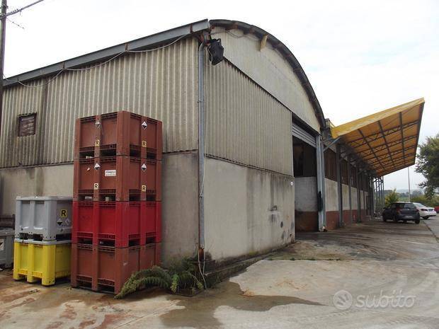 capannone acquaviva con fotovoltaico (4).jpg