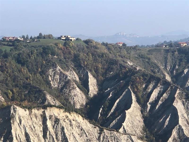 04 CASTIGNANO - BIFAMILIARE  AL GREZZO CON VISTA P