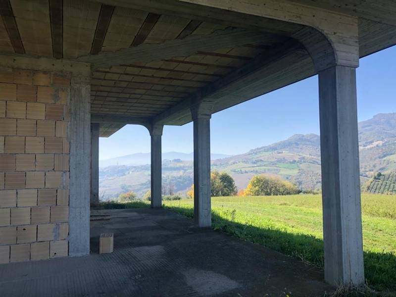 02 CASTIGNANO - BIFAMILIARE  AL GREZZO CON VISTA P