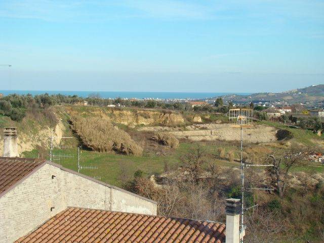 Vista mare lato EST (640x480).jpg