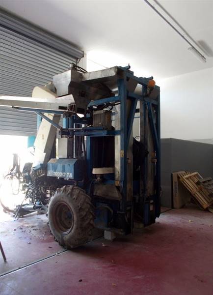 Ripatransone- Azienda Agricola Macchinario.jpg