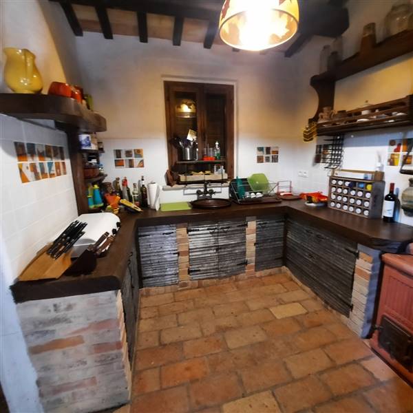 12 CARASSAI - CASOLARE RISTRUTTURATO.jpg