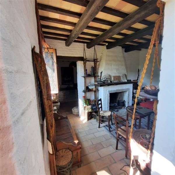 17 CARASSAI - CASOLARE RISTRUTTURATO .jpg