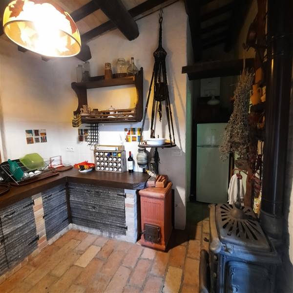 18 CARASSAI - CASOLARE RISTRUTTURATO.jpg