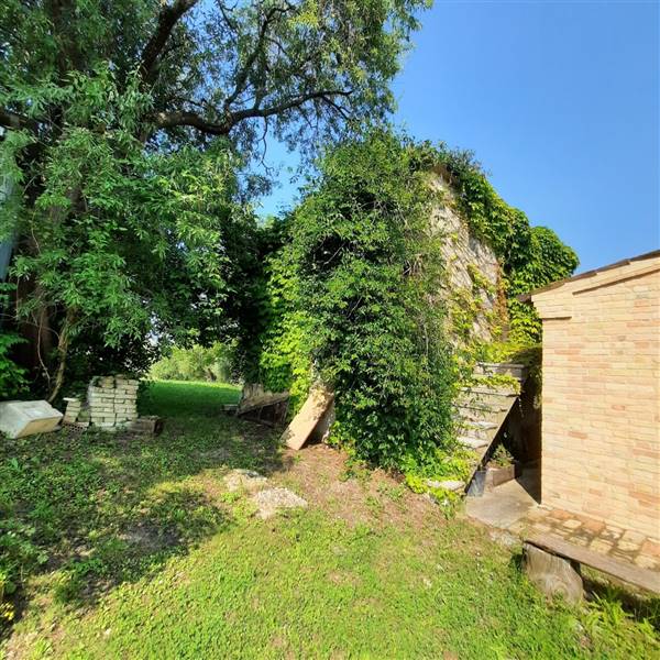 05 CARASSAI - CASOLARE RISTRUTTURATO.jpg