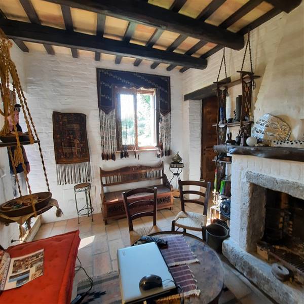 20 CARASSAI - CASOLARE RISTRUTTURATO .jpg