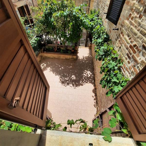 10 RIPATRANSONE - CASA SEMINDIPENDETE CENTRO STORI