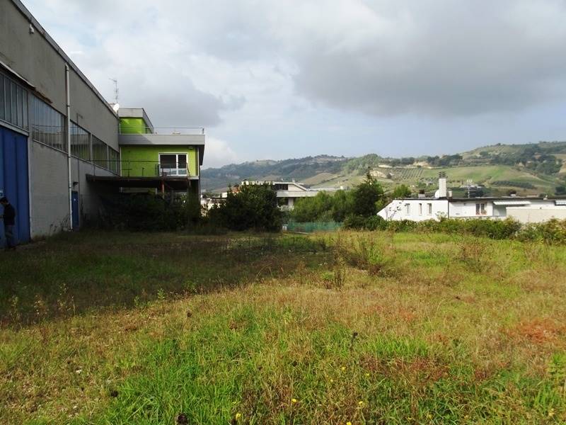 capannone grottammare (8).JPG