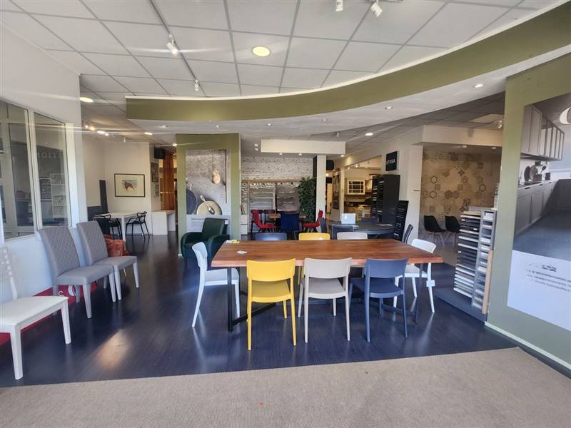 DILEOIMMOBILIARE VENDE CAPANNONE CON PIAZZALE A RO