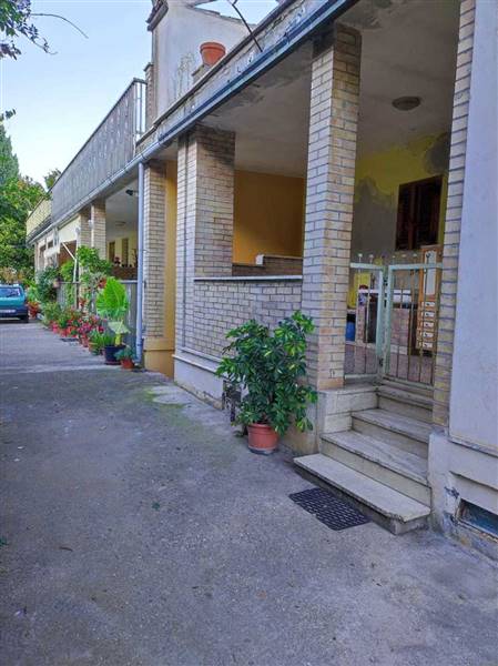 19 GROTTAMMARE- CASA CIELO TERRA DA RISTRUTTURARE