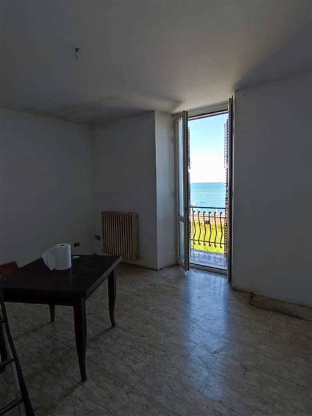 28 GROTTAMMARE- CASA CIELO TERRA DA RISTRUTTURARE