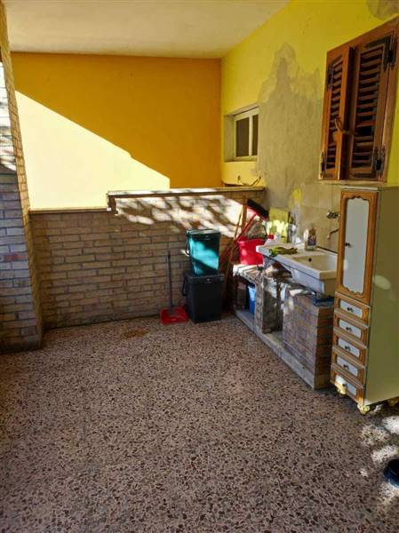 18 GROTTAMMARE- CASA CIELO TERRA DA RISTRUTTURARE