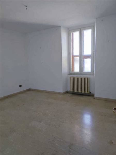 21 GROTTAMMARE- CASA CIELO TERRA DA RISTRUTTURARE