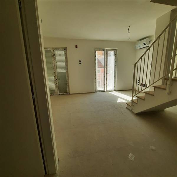 09 GROTTAMMARE   TRILOCALE A POCHI METRI DAL MARE