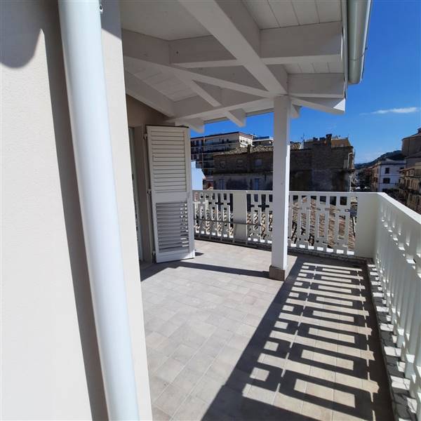 04 GROTTAMMARE  TRILOCALE A POCHI METRI DAL MARE E