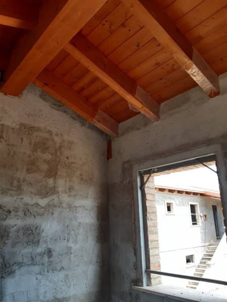 17 TORTORETO - COUNTRY HOUSE DA RISTRUTTURARE.jpg