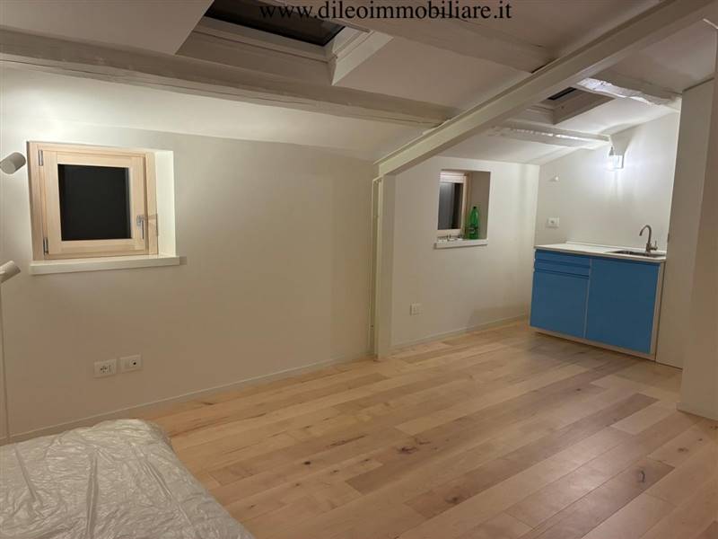 18 DILEOIMMOBILIAREAFFITTAAPPARTAMENTOSANBENEDETTO