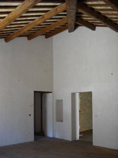 37COLONNELLA-CENTROSTORICOCASAPARZIALMENTERISTRjpg