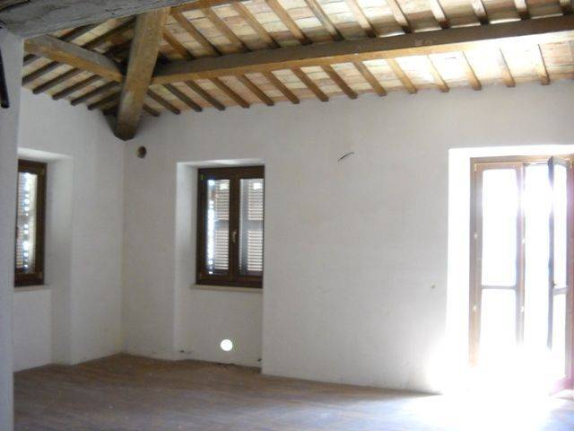 38COLONNELLA-CENTROSTORICOCASAPARZIALMENTERISTRjpg