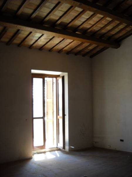 36COLONNELLA-CENTROSTORICOCASAPARZIALMENTERISTRjpg