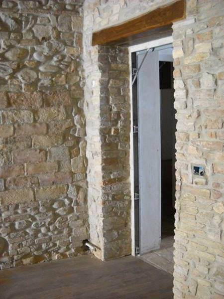 33COLONNELLA-CENTROSTORICOCASAPARZIALMENTERISTRjpg