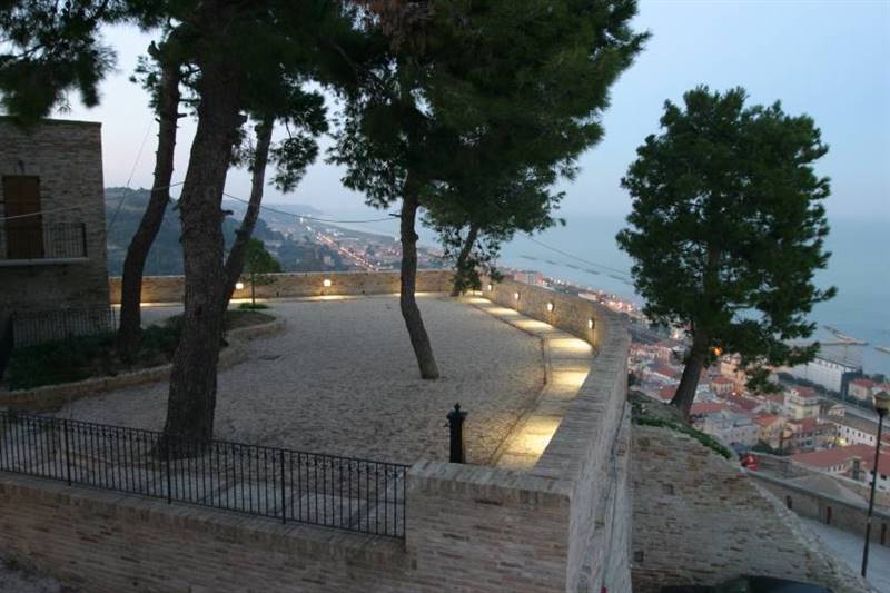 15 CUPRA MARITTIMA-AVVIATO STABILIMENTO BALNEARE V