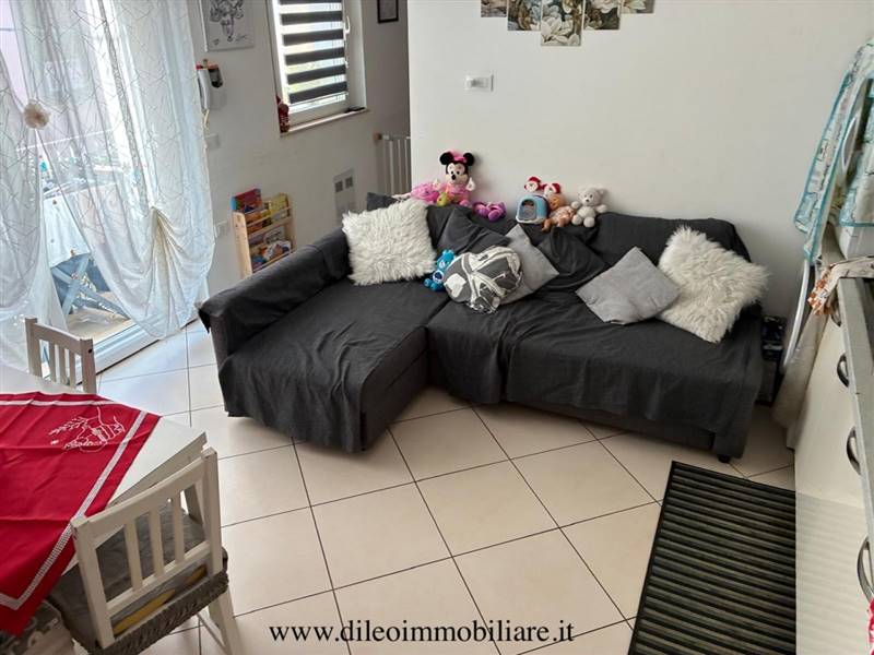 16 DILEOIMMOBILIARE VENDE PORZIONE DI CASA GROTTAM