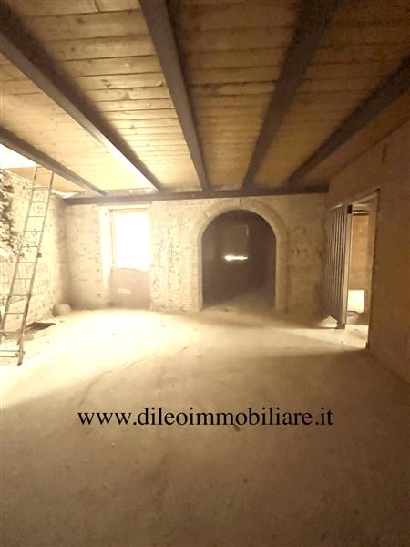 17DILEOIMMOBILIAREVENDEAPPARTAMENTOALGREZZORIPATRA