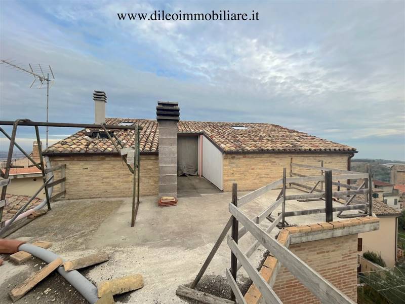 34DILEOIMMOBILIAREVENDEAPPARTAMENTOALGREZZORIPATRA