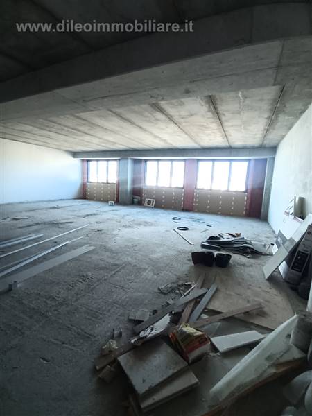 LOCALE COMMERCIALE (8).jpg