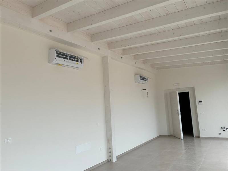 47 SAN BENEDETTO DEL TR-TRILOCALE ZONA STAZIONE FE