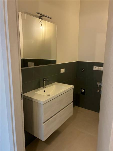 42 SAN BENEDETTO DEL TR-TRILOCALE ZONA STAZIONE FE