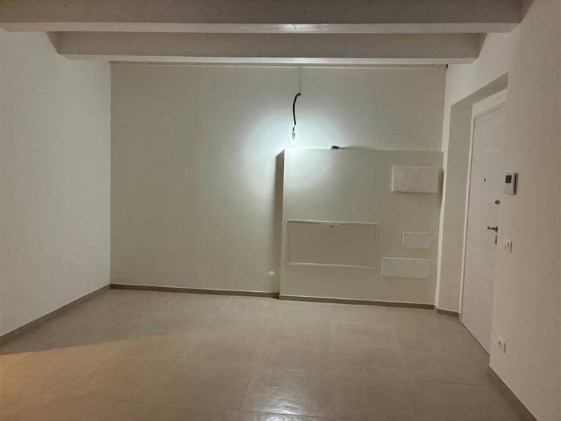 37 SAN BENEDETTO DEL TR-TRILOCALE ZONA STAZIONE FE