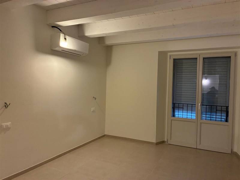 39 SAN BENEDETTO DEL TR-TRILOCALE ZONA STAZIONE FE