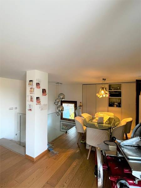 DILEOIMMOBILIARE VENDE VILLA