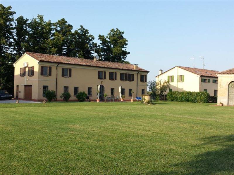 Casa singola in Via Comacchio in zona Quartesana a Ferrara