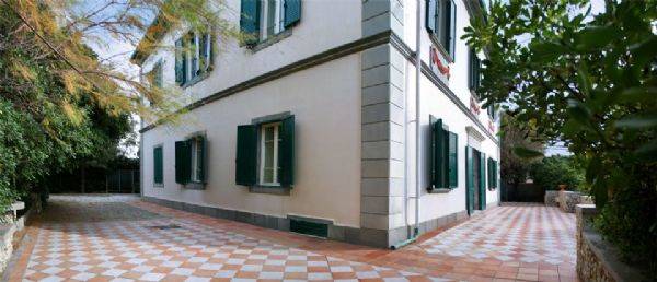 villa casta rob3 3.jpg