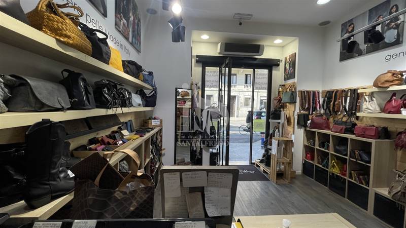 NEGOZIO MILANO AFFITTO