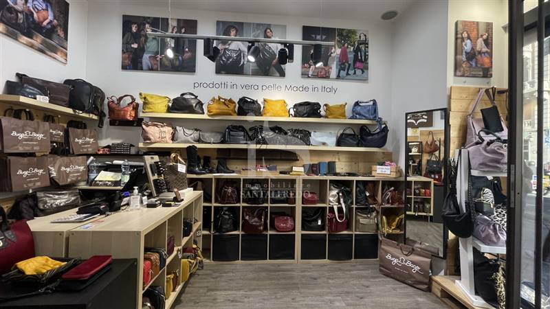 NEGOZIO MILANO AFFITTO