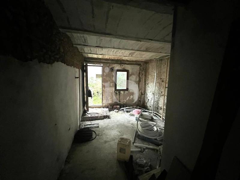 Rustico da Ristrutturare