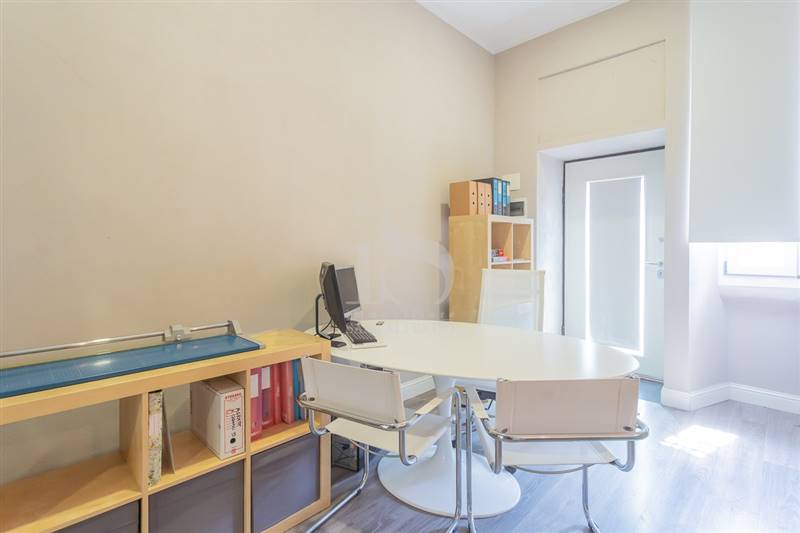 Monza Via Casati Vendita Negozio Studio