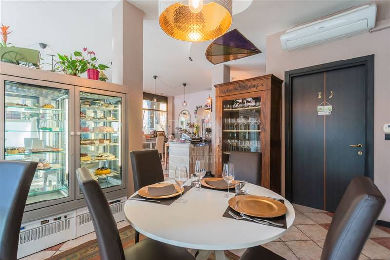 Vendita Licenza Ristorante Bar Pasticceria in ven