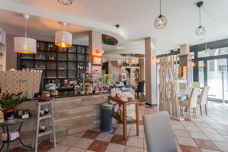 Vendita Licenza Ristorante Bar Pasticceria in ven