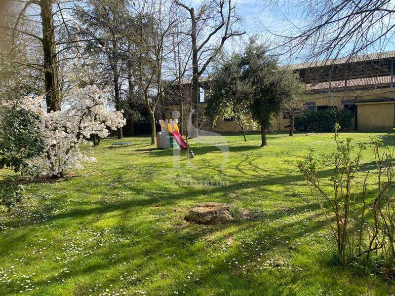 Lodi Maneggio in Vendita