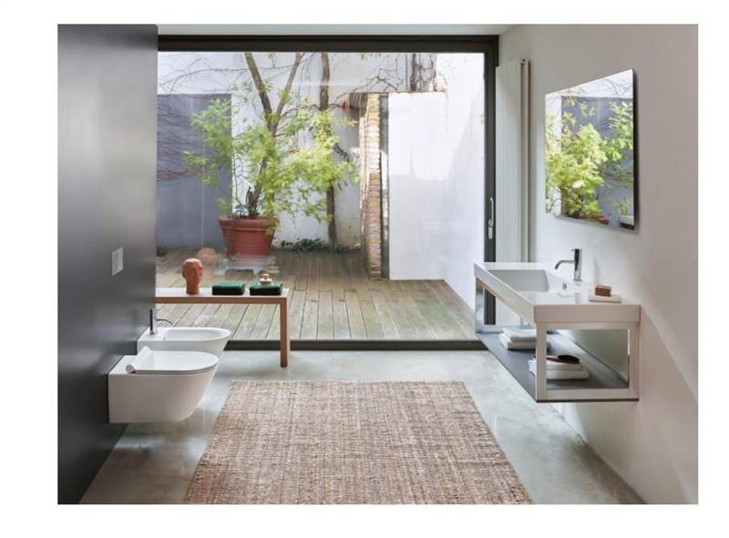 sanitari sospesi.jpg