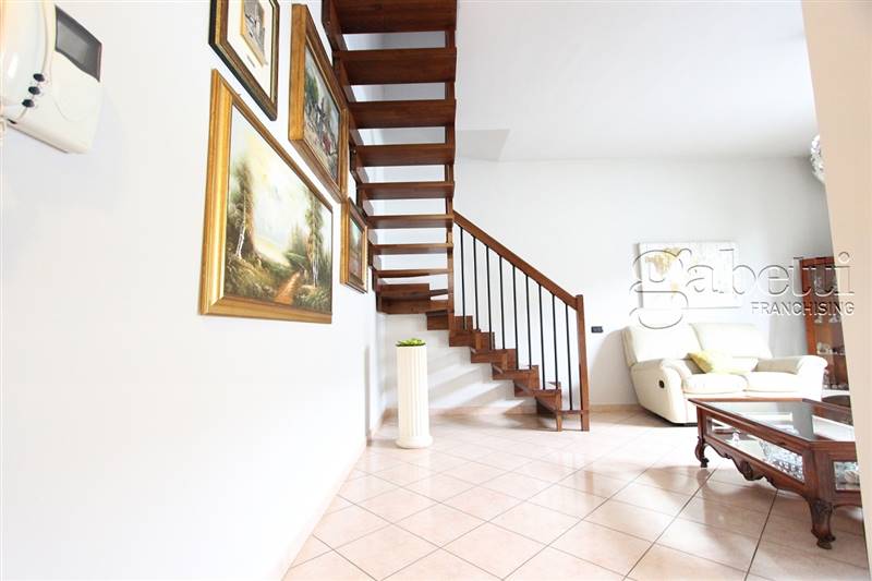 vista scala mansarda