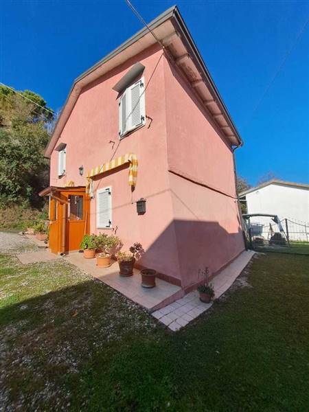 WhatsApp Image 2025-12-01 at 17.47.28 (2).jpeg