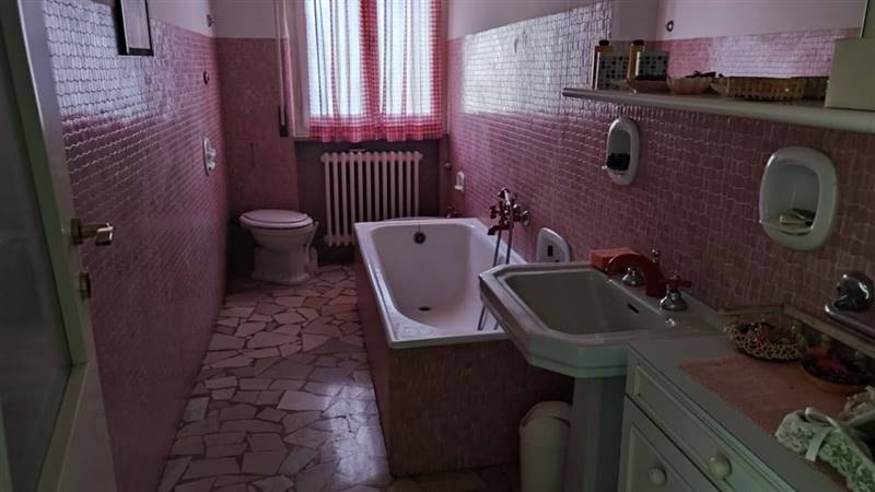 WhatsApp Image 2025-11-26 at 15.23.50.jpeg