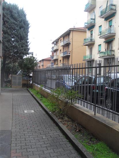 Trilocale in Via Pontevecchio in zona Mazzini a Bologna